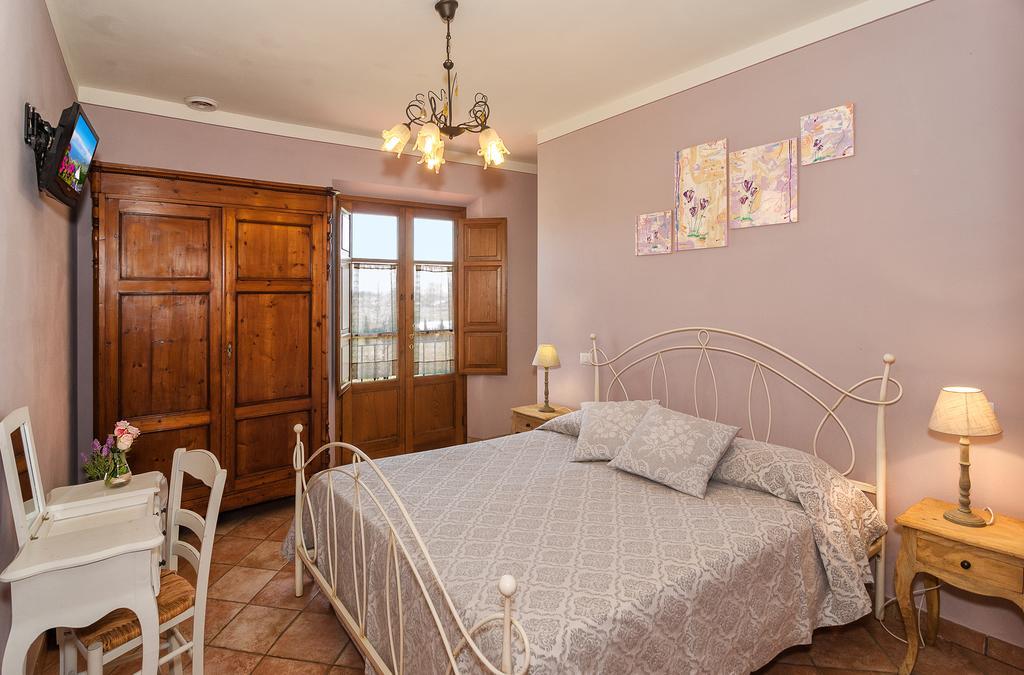 לוקה Agriturismo Ai Linchi מראה חיצוני תמונה