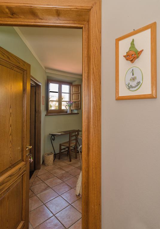 לוקה Agriturismo Ai Linchi מראה חיצוני תמונה