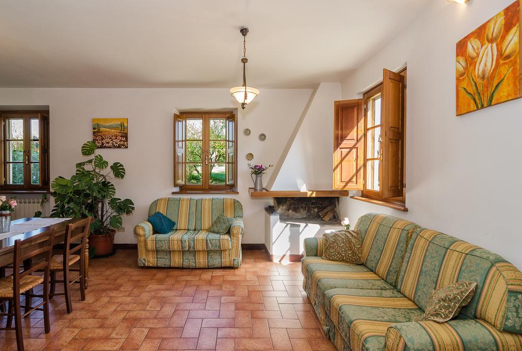 לוקה Agriturismo Ai Linchi מראה חיצוני תמונה